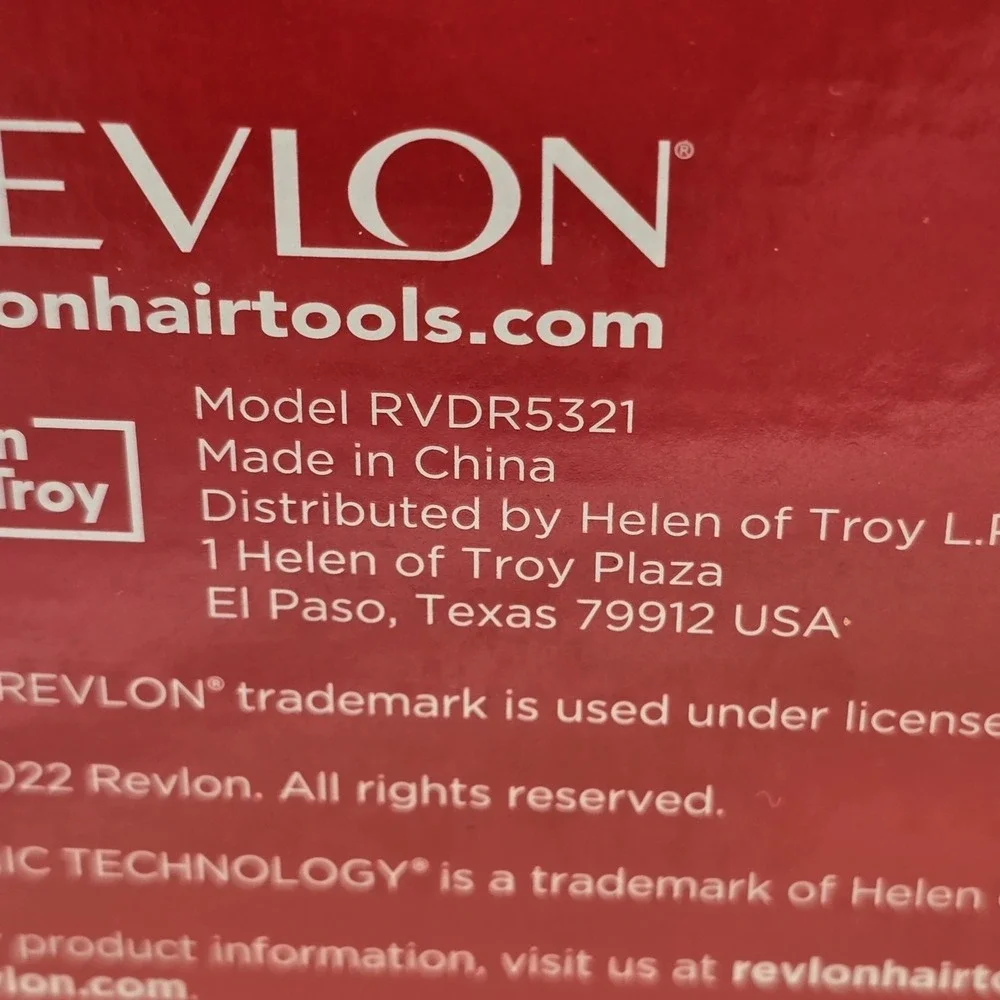 REVLON One‎ Step Volumizer Plus Lock-In Head Styling Versatillity Dry & Style